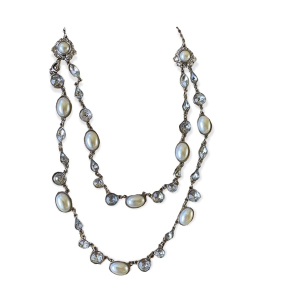 Silver, rhinestone and pearl double string necklace with adjustable clasp - Picture 2 of 6